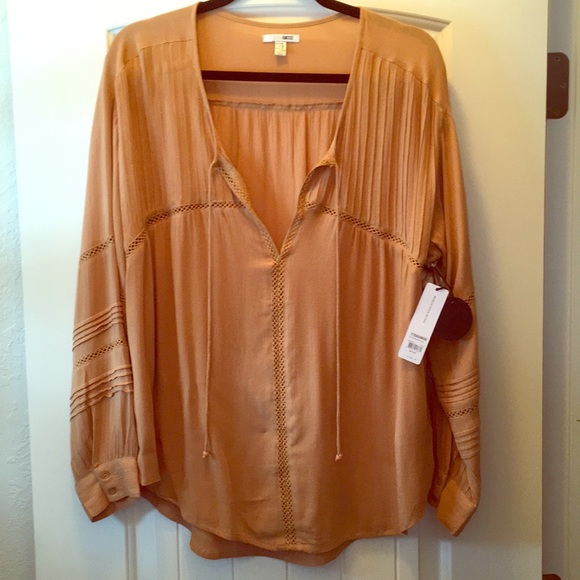 Amuse Society Tops - Amuse society Zelia woven gold shirt medium